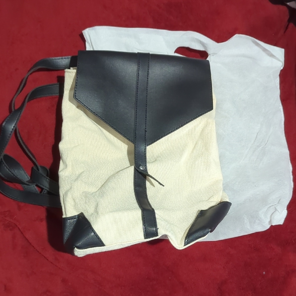 Deux Lux Black and Cream Bag